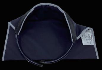 Glove with grip opening